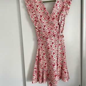 Floral bright v neck ruffled dress